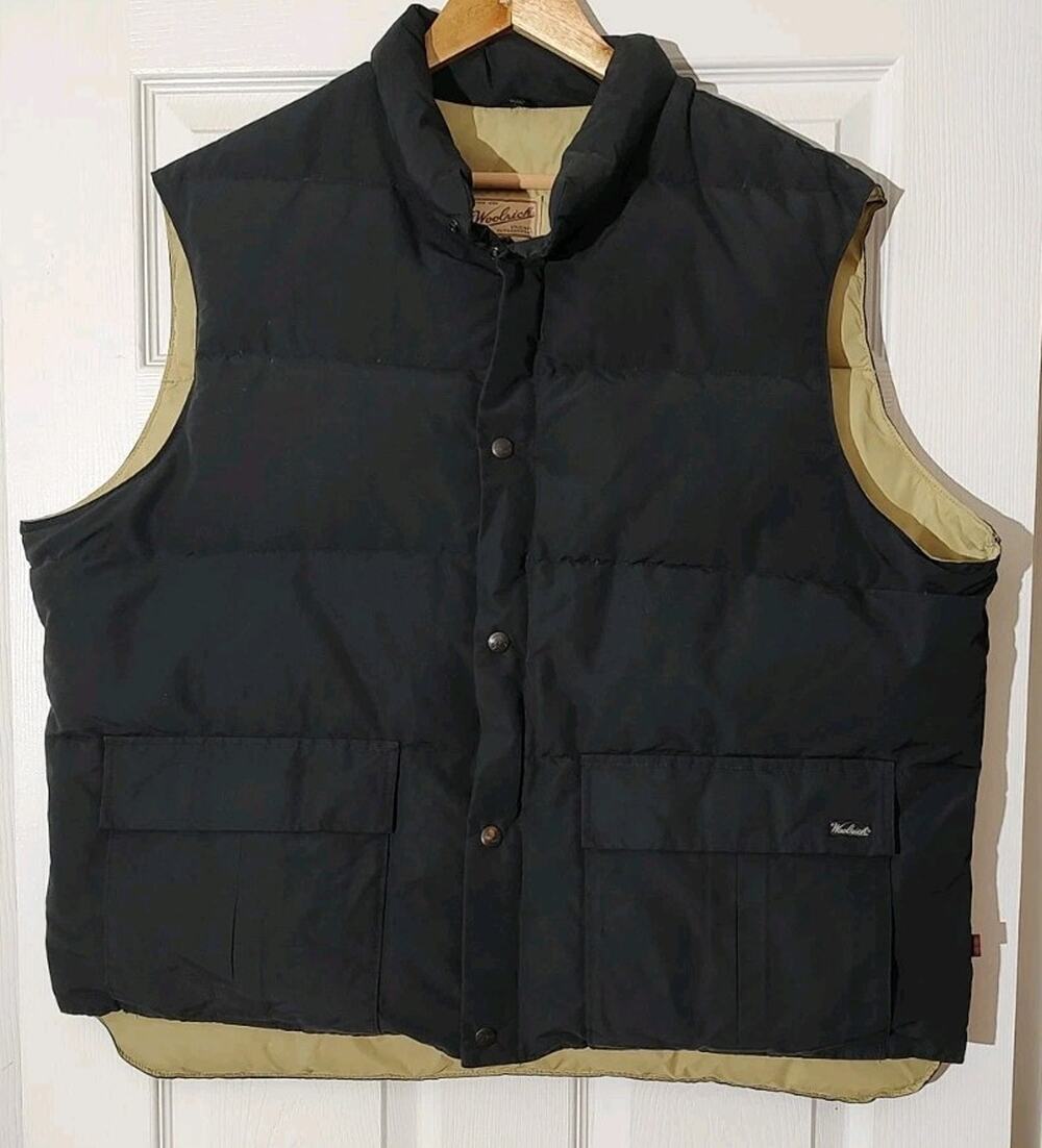 Men's Vintage Black Woolrich Down Puffer Vest Made In USA Outdoor - XLarge